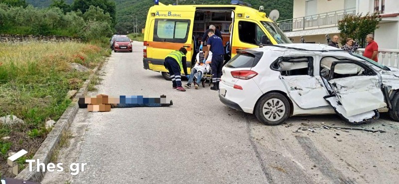 Καβάλα: Οχημα με μετανάστες συγκρούστηκε με φορτηγό – 7 τραυματίες (ΦΩΤΟ)