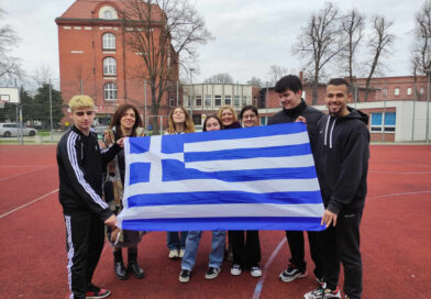 Έξι μαθητές του 2ου ΓΕΛ Νέας Φιλαδέλφειας επισκέφθηκαν την Πολωνία και μετείχαν στο Πρόγραμμα «WomanCanDolt»