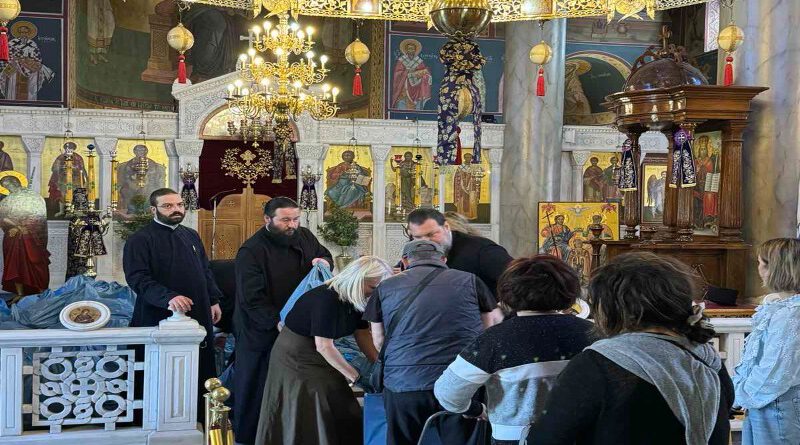 Δέματα Αγάπης από την Ι.Μ. Νέας Ιωνίας