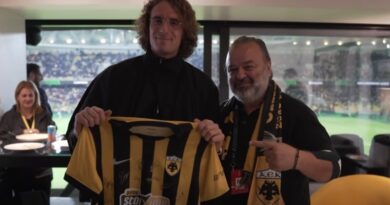 AEK: Στέφανος Τσιτσιπάς: “Μου σηκώθηκε η τρίχα με το που μπήκα στο γήπεδο” – Δείτε βίντεο