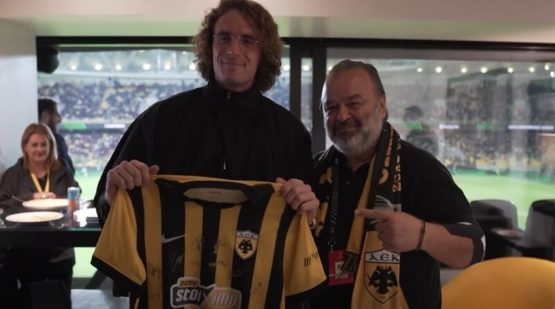 AEK: Στέφανος Τσιτσιπάς: “Μου σηκώθηκε η τρίχα με το που μπήκα στο γήπεδο” – Δείτε βίντεο