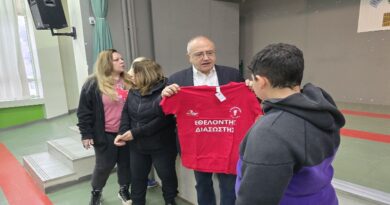 Δήμος Νέου Ηρακλείου: Παράδειγμα αγάπης για τα ζώα μαθητές και μαθήτριες του 5ου Γυμνασίου