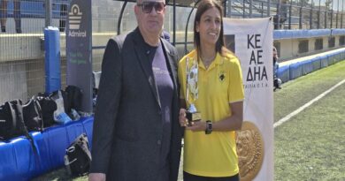 Νέο Ηράκλειο: Τα κορίτσια έπαιξαν και φέτος μπάλα στο δημοτικό γήπεδο ποδοσφαίρου του Δήμου Ηρακλείου Αττικής – We Are All Equal