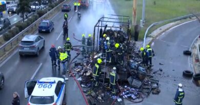 Φωτιά σε φορτηγό στη Λεωφόρο Κηφισού: Τεράστιο μποτιλιάρισμα στο ρεύμα ανόδου