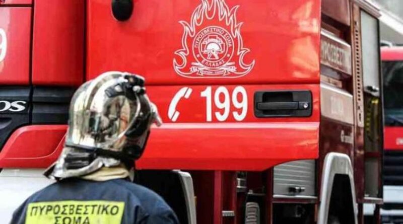 Δήμος Μεταμόρφωσης: Φωτιά σε φορτηγό – Άμεση επέμβαση της Πυροσβεστικής με 4 οχήματα