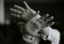 Μεταξουργείο: Ταυτοποιήθηκε ο φερόμενος δράστης – Σοβαρή επίθεση με μαχαίρι σε 18χρονο πρόσφυγα έξω από σχολείο
