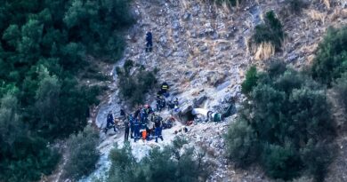 Πάρνηθα: Σώθηκε πεζοπόρος μετά από πτώση 20 μέτρων σε γκρεμό κοντά στο καταφύγιο «Μπάφι»