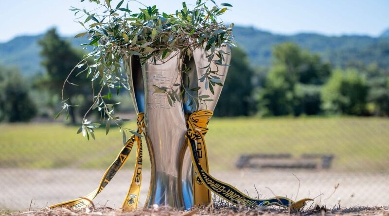 Το Τρόπαιο της Πρωταθλήτριας Ελλάδας ΑΕΚ στο Στάδιο της Αρχαίας Ολυμπίας!
