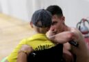 ΑΕΚ: Ο Σταύρος Πήλιος χάρισε τη φανέλα του στον μικρό Μιχαήλ μετά το 4-0 με τον Ηρακλή