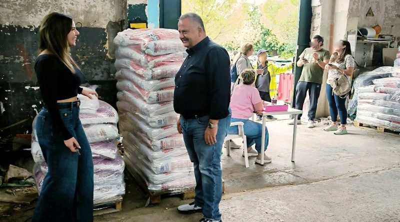 Νέα Φιλαδέλφεια: Δωρεάν ζωοτροφές για τα αδέσποτα – Στους 160 οι εθελοντές σιτιστές