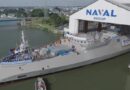 Φρεγάτα «Νέαρχος»: Υψώθηκε η ελληνική σημαία στη δεύτερη Belharra – Πότε φτάνει στη Σαλαμίνα
